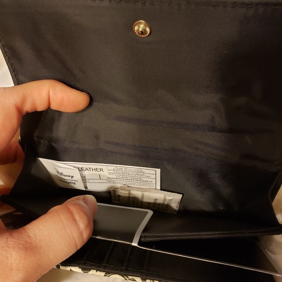 Disney loungefly Ariel (The Little Mermaid) wallet - Picture 7 of 8